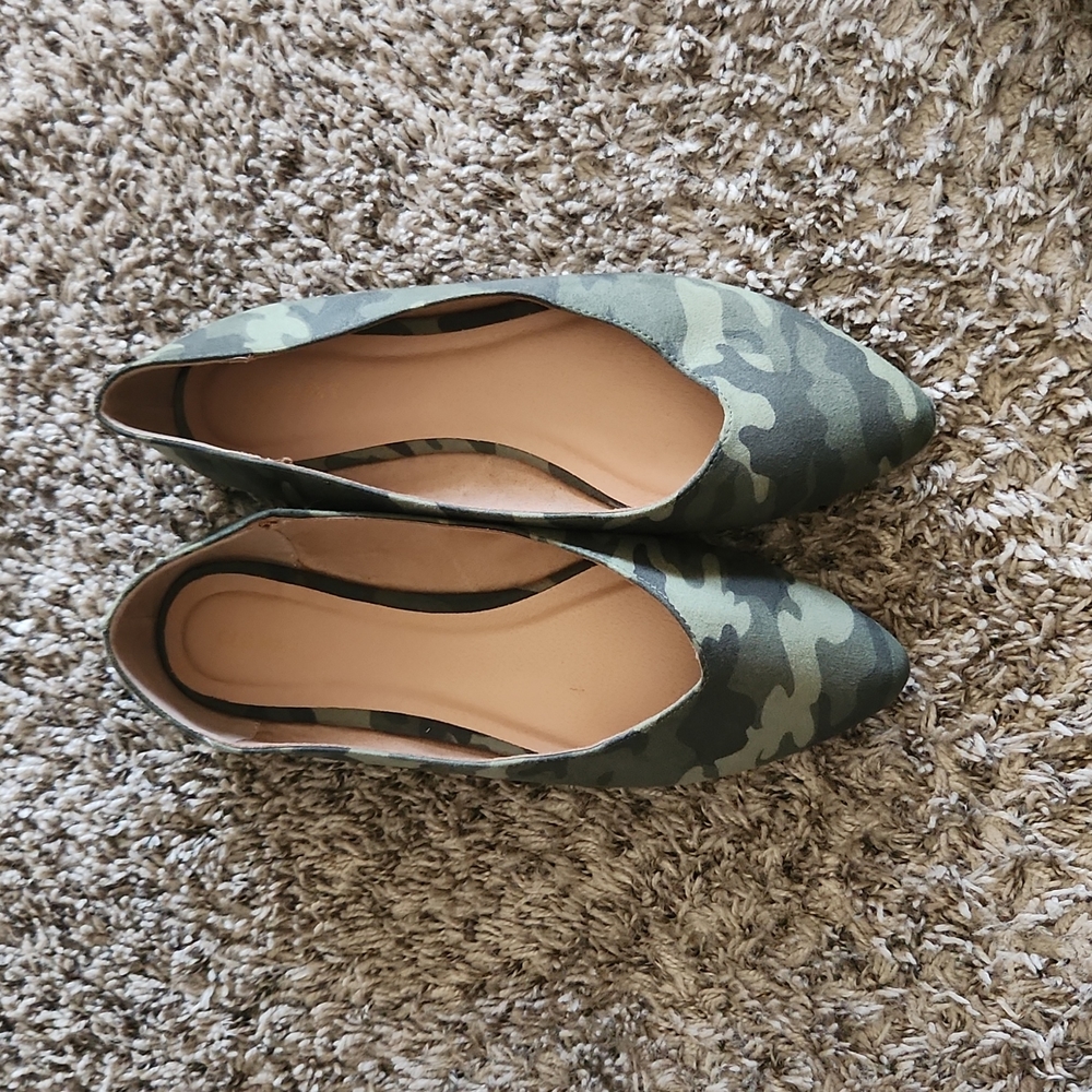 Old Navy flats